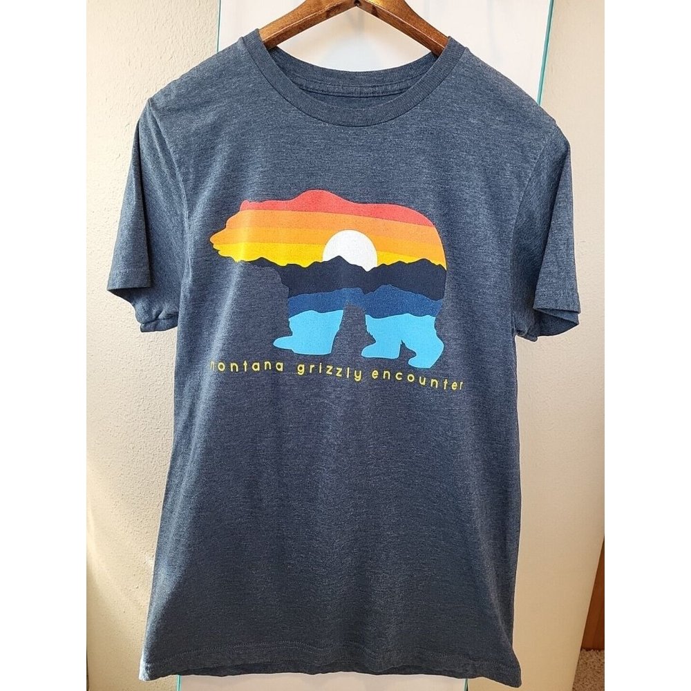 Montana Grizzly Bear Encounter Duck Company T-Shirt Men's Unisex Small Gray Soft